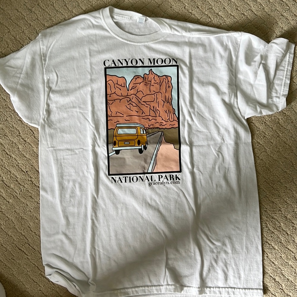 Harry styles, canyon, Moon T-shirt!!!